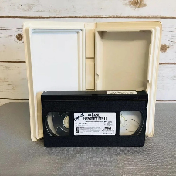 THE LAND BEFORE TIME II Valley Adventure VHS Home Video Tape Clamshell Case - Picture 7 of 8